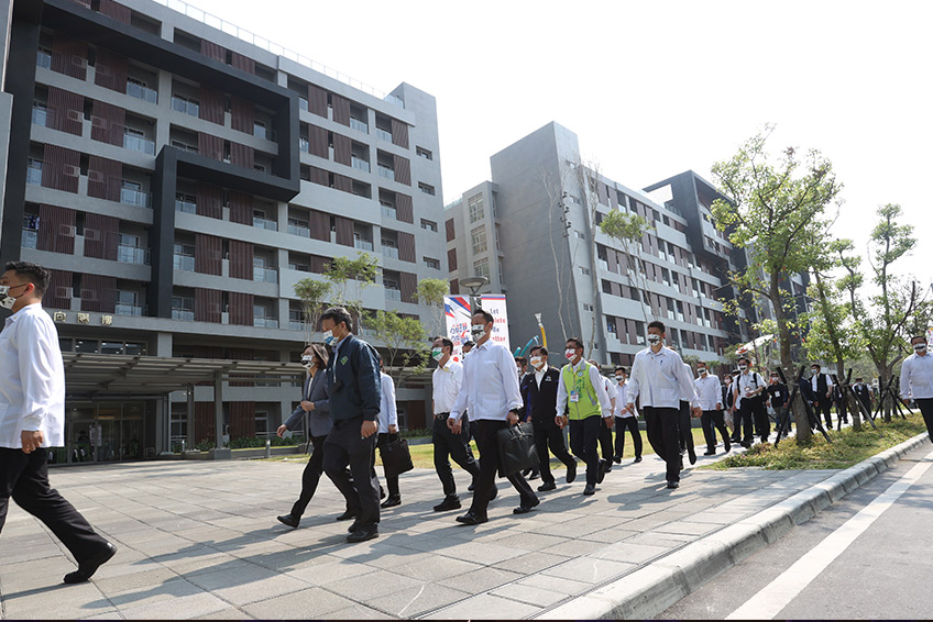 蔡英文總統也巡視國訓中心的建設，了解選手生活環境